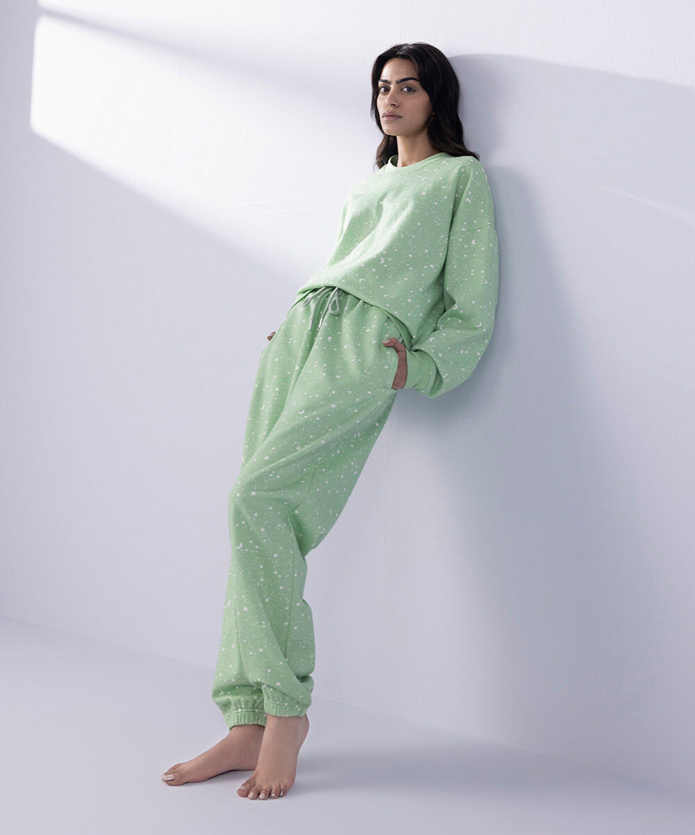 Woman - Green Oversized Printed Sweatshirt With Pajama Set