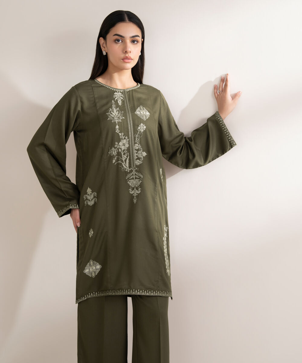 Women's RTW Bedford Embroidered Straight Olive Green Shirt
