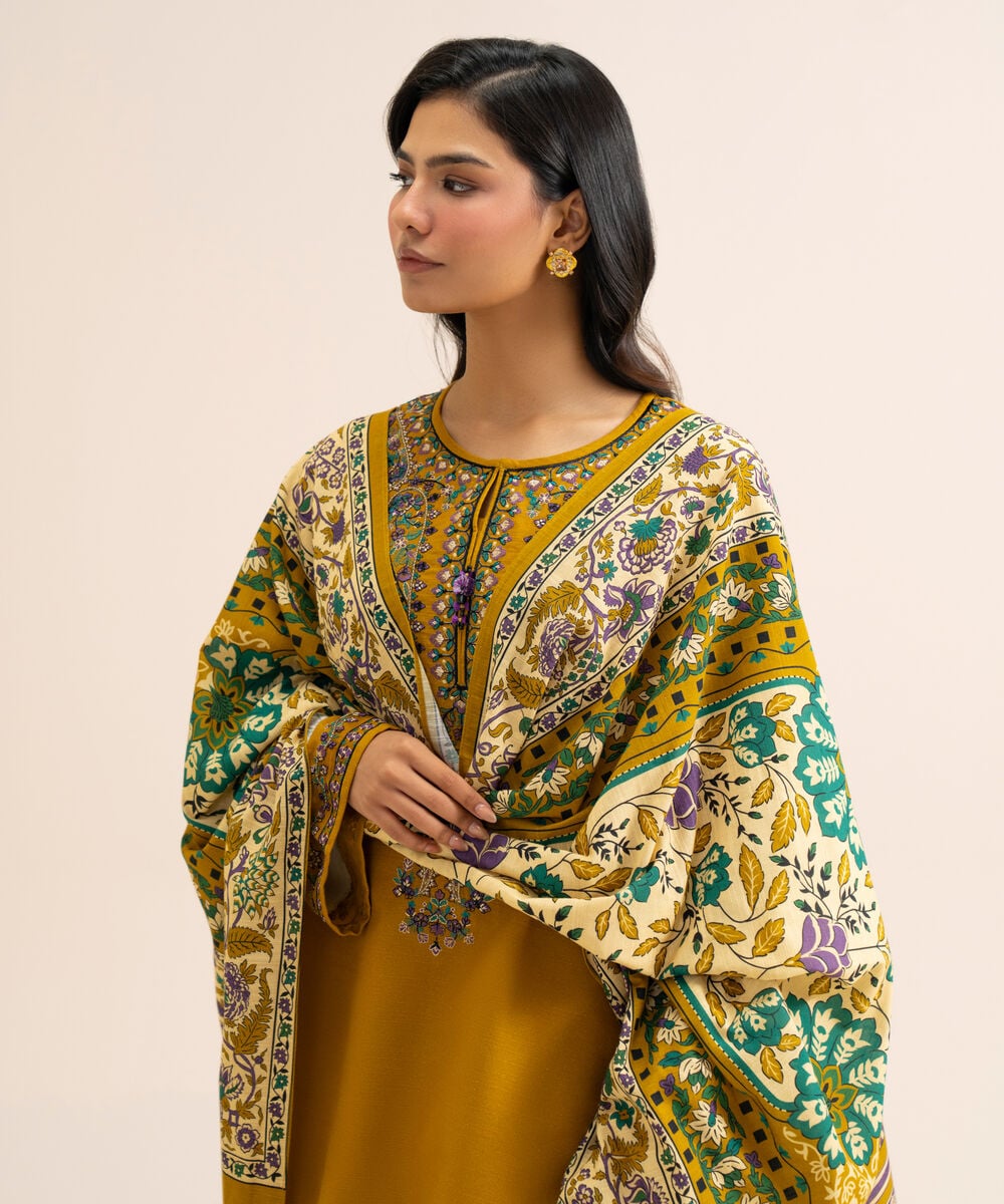 Women's Unstitched Light Khaddar Embroidered Multi 3 Piece Suit