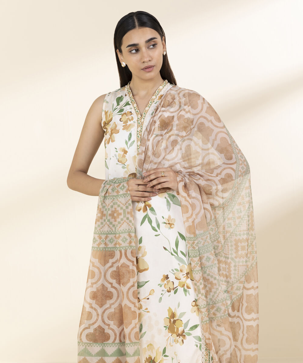 Unstitched Women's Off White Lawn 3 Piece Suit