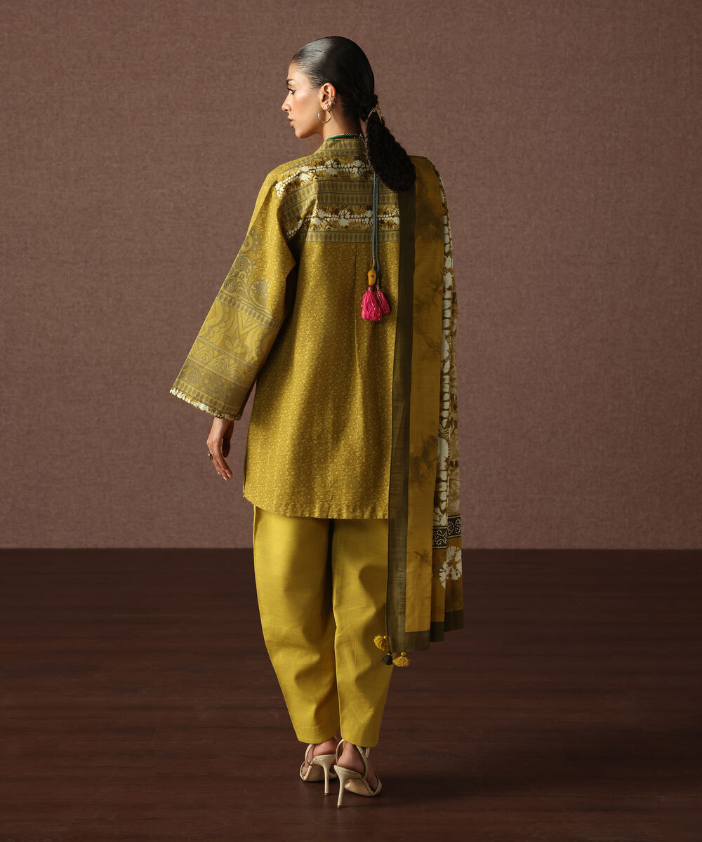 Women's Unstitched Light Khaddar Printed Yellow 3 Piece Suit
