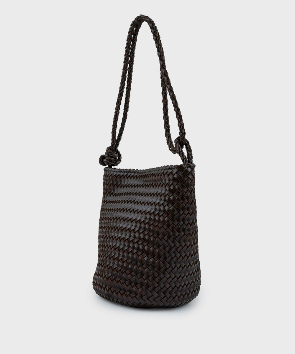 Women's Brown Shoulder Bag With Magnetic Clasp Clouser.