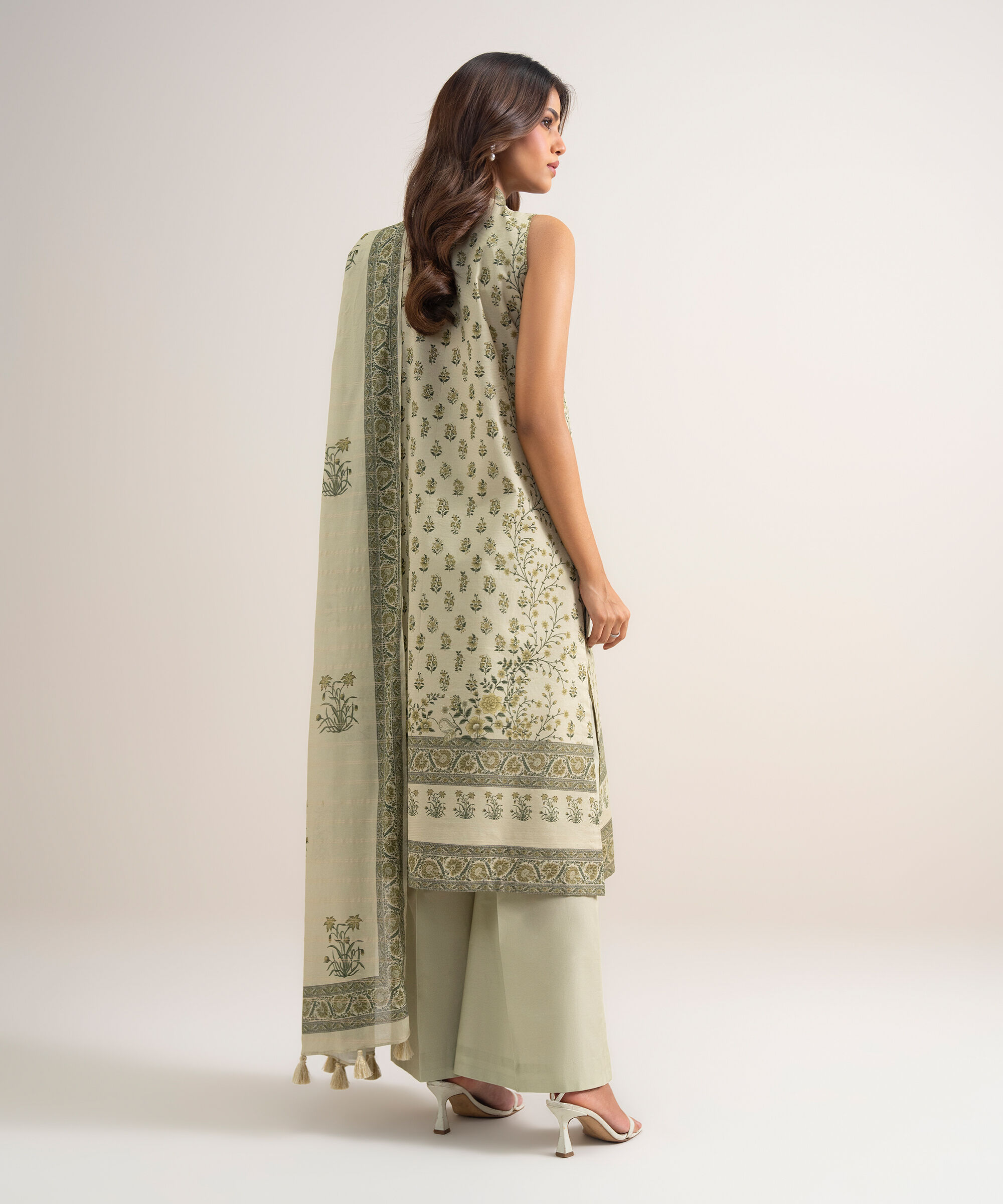 Unstitched 3 PC 0U3PDYS26V75