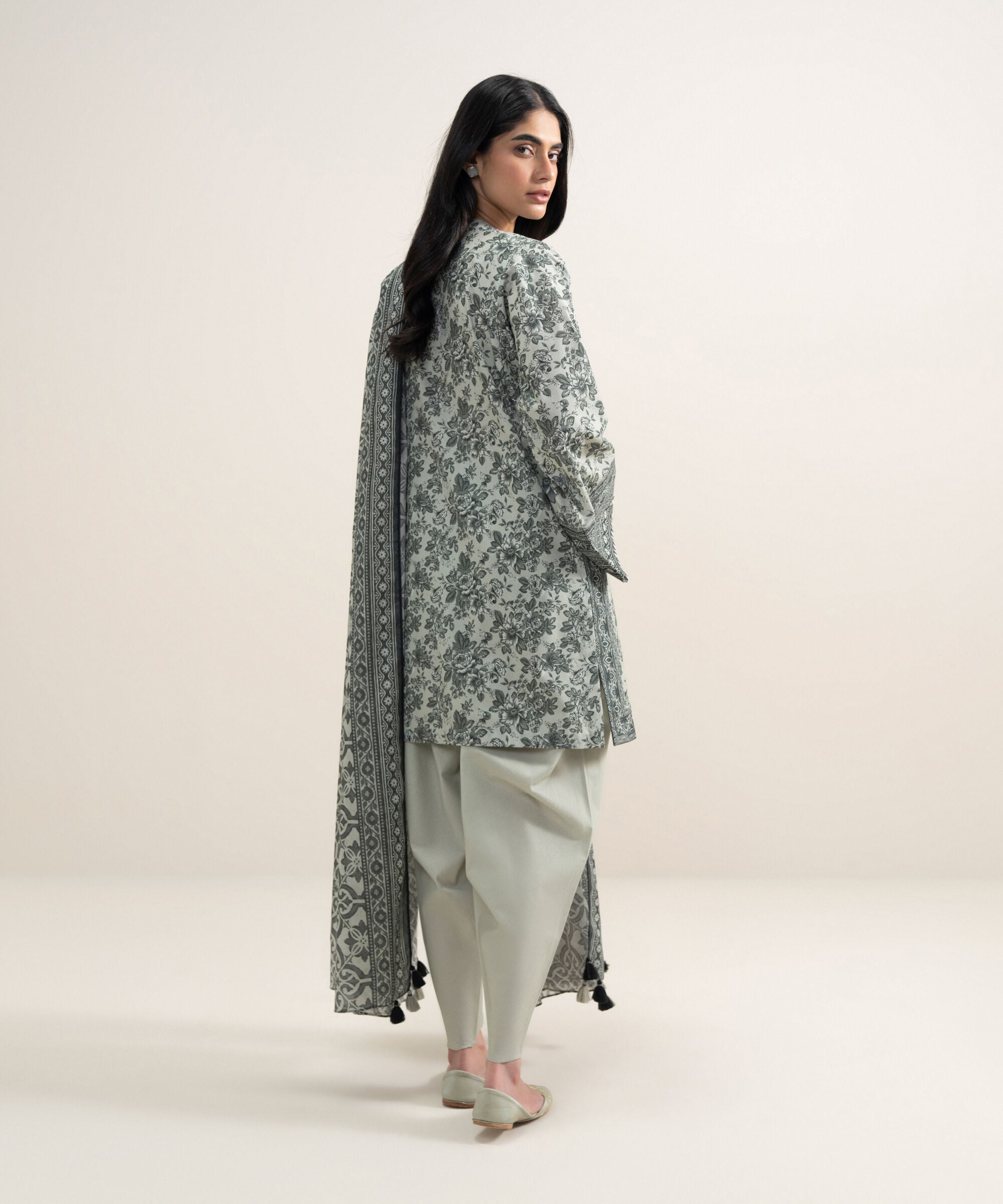 Unstitched 3 PC 3PDYS26V5134
