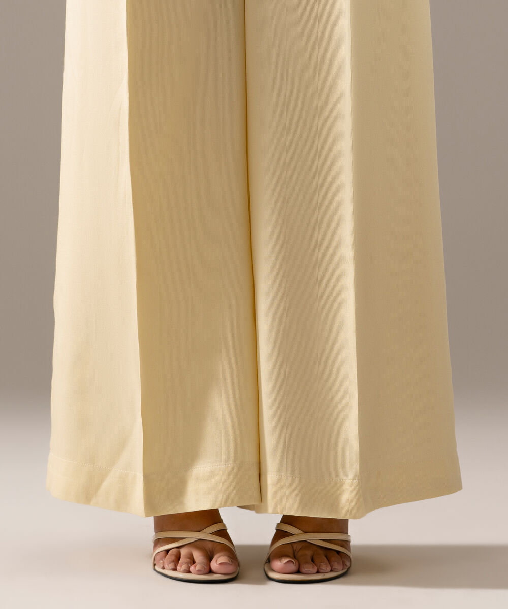 Women's RTW Bedford Solid Off White Flared Pants