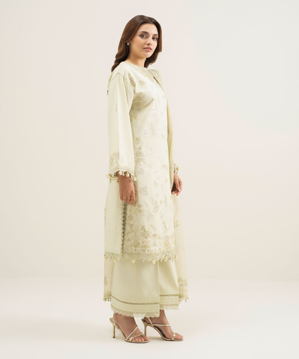 Women's Unstitched Lawn Embroidered Green 3 Piece Suit