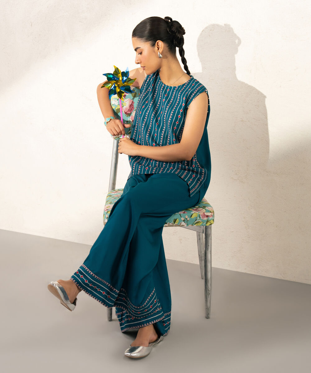Women's RTW Bedford Solid Embroidered Teal Straight Shirt