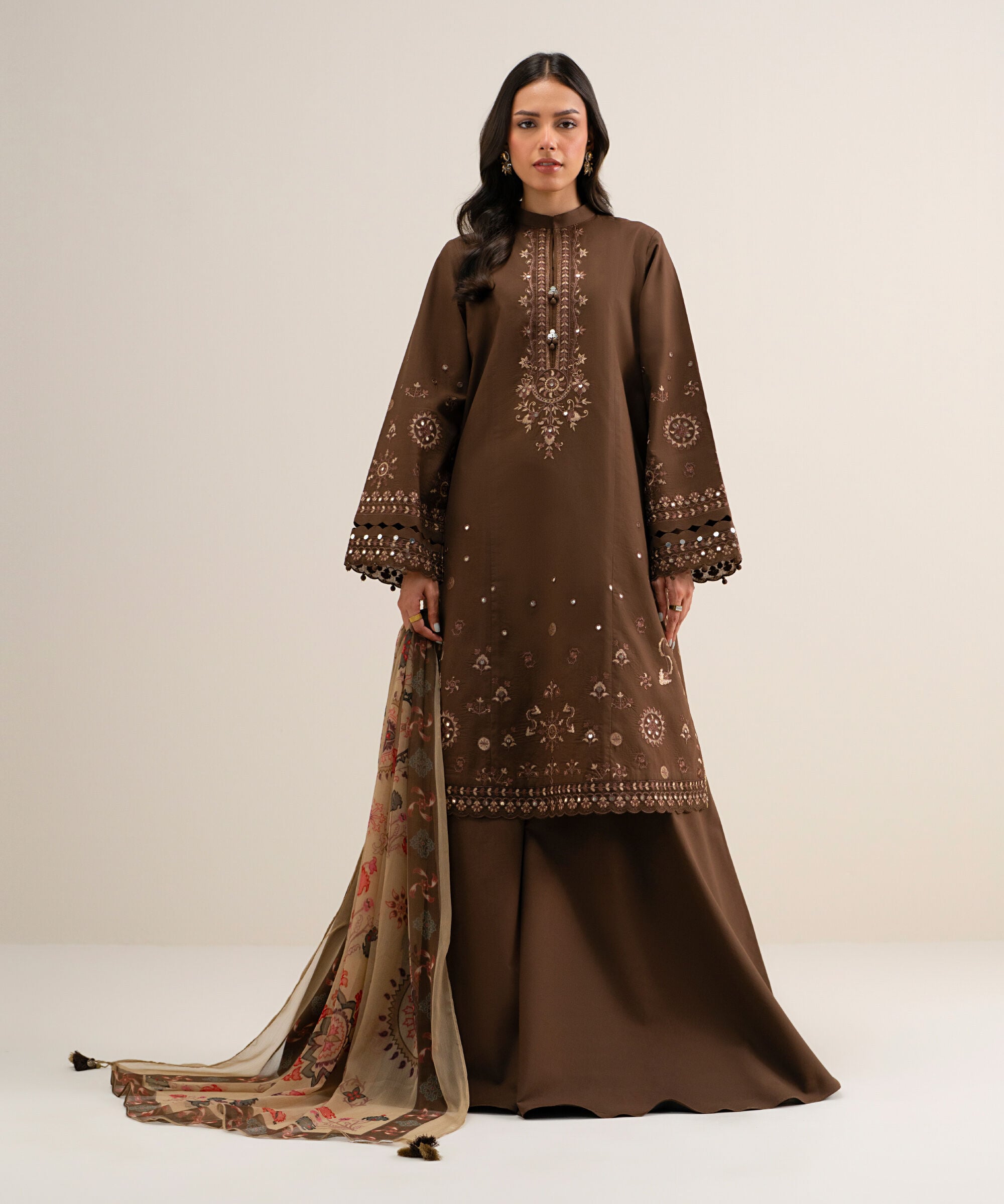 Retail Price: 7990/-PKR