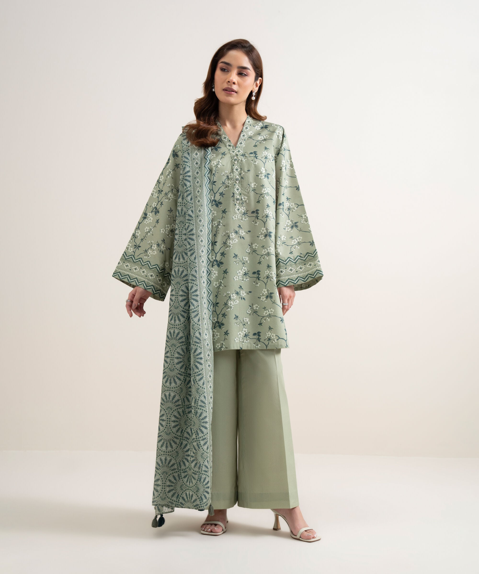 Unstitched 3 PC U3PDDS26V564