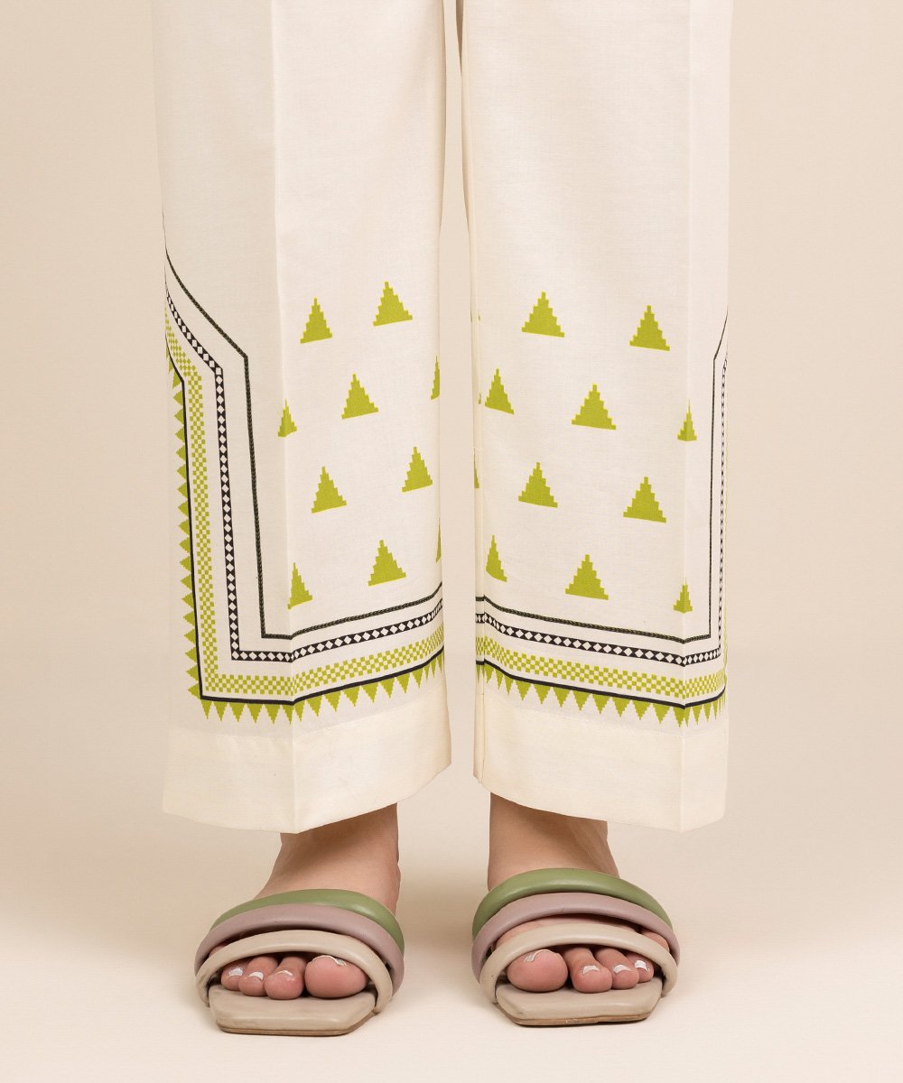 Women's White Block Printing Design Trousers