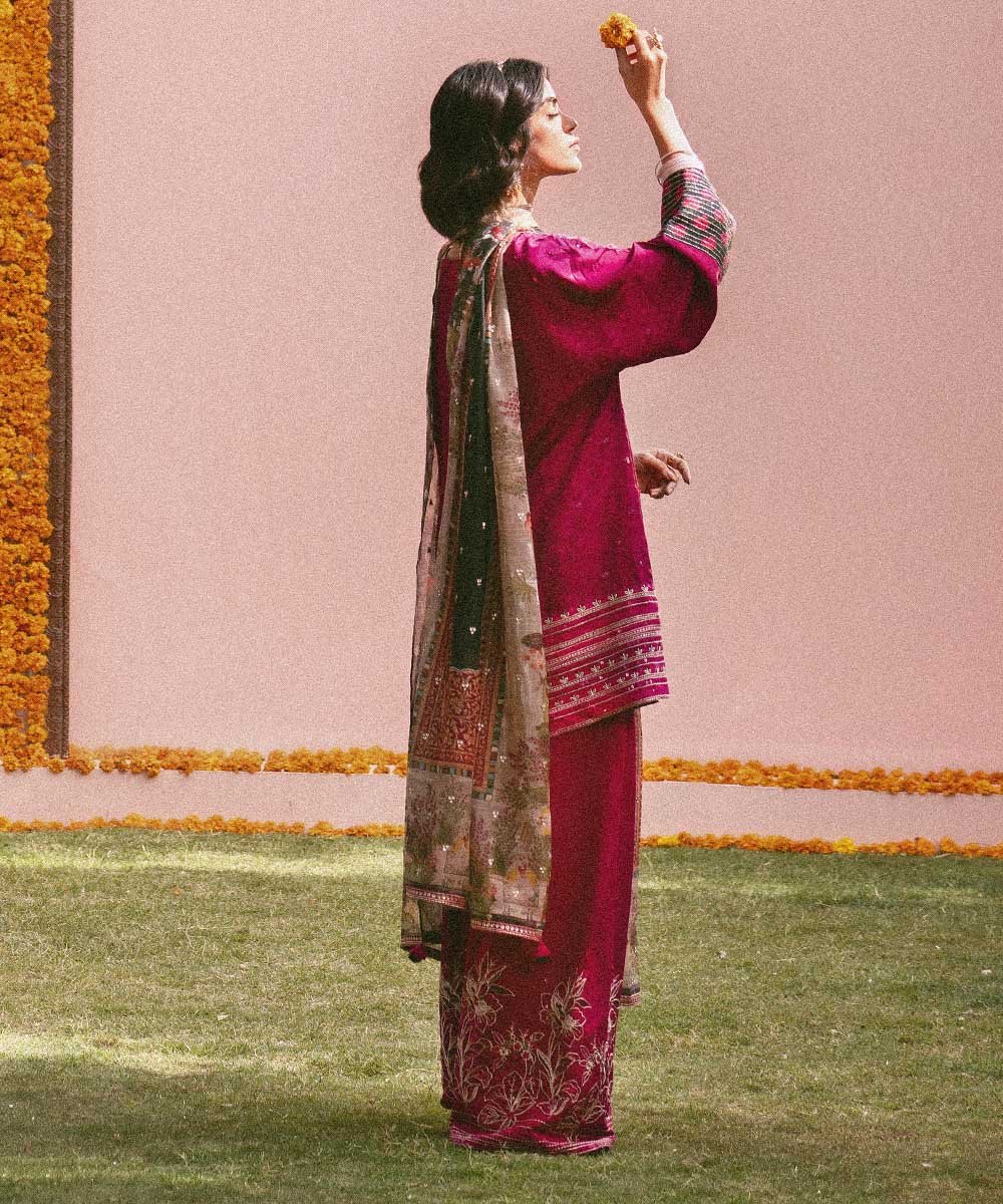 Women's Ready To Wear on SAPPHIRE END OF SEASON SALE UPTO 50% OFF